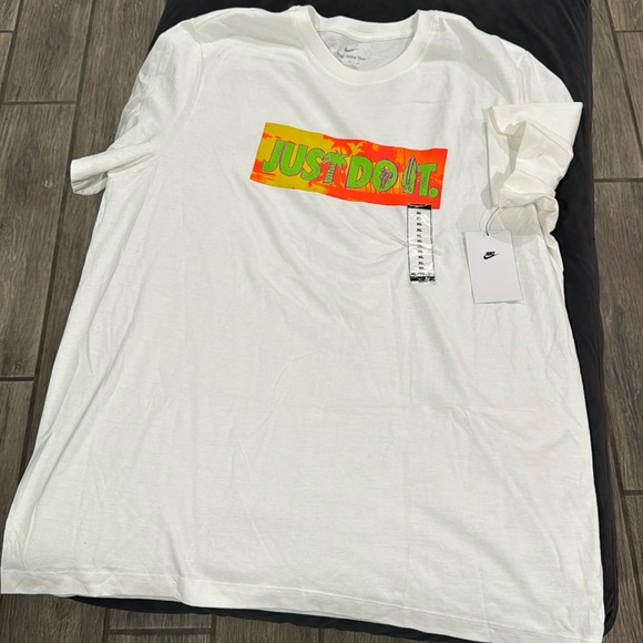 🧡Men's Nike Beach Party Tee - Picture 4 of 7